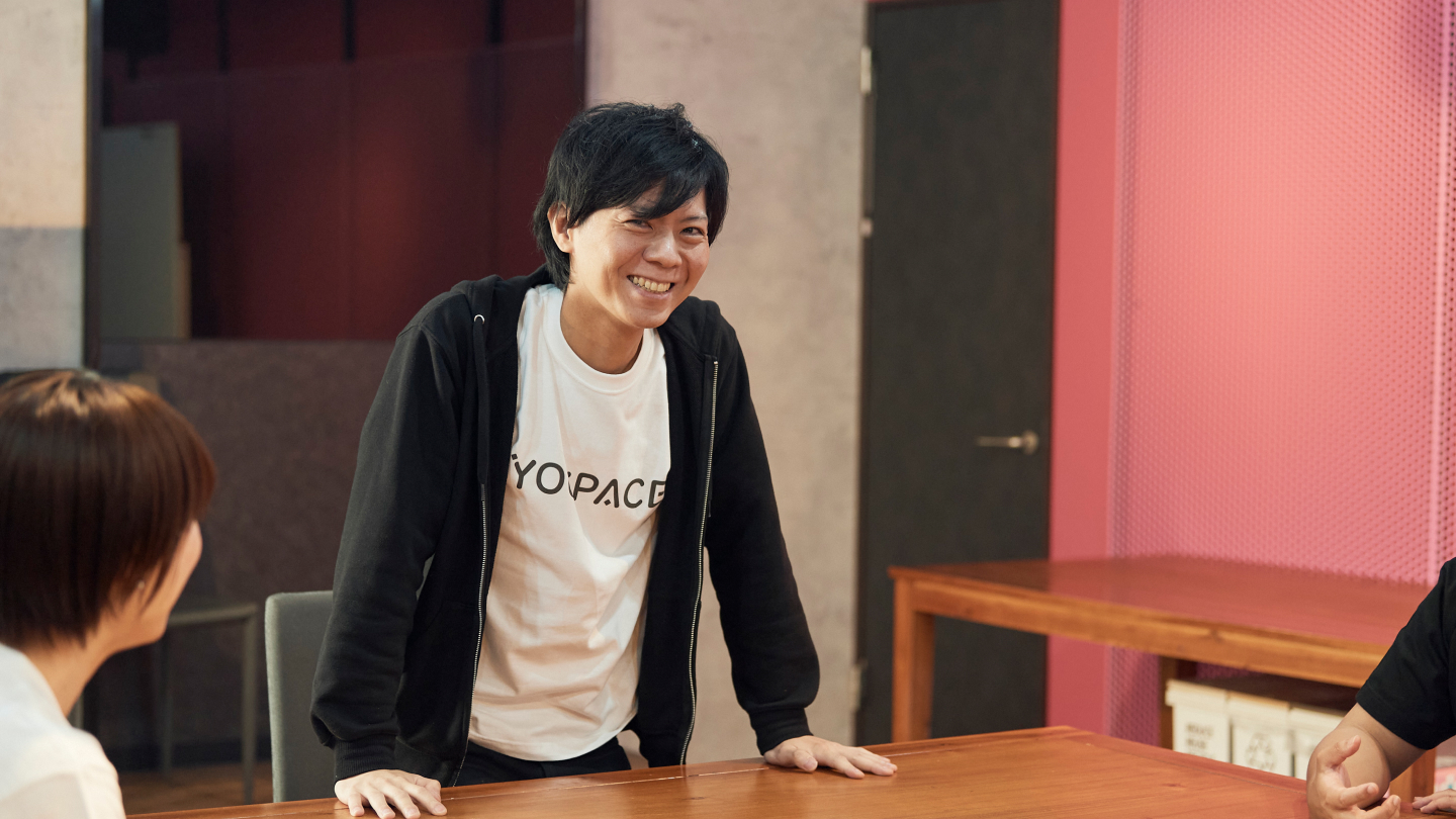 ライバー事務所YOUPACE スタッフ座談会風景 阿部の会議風景